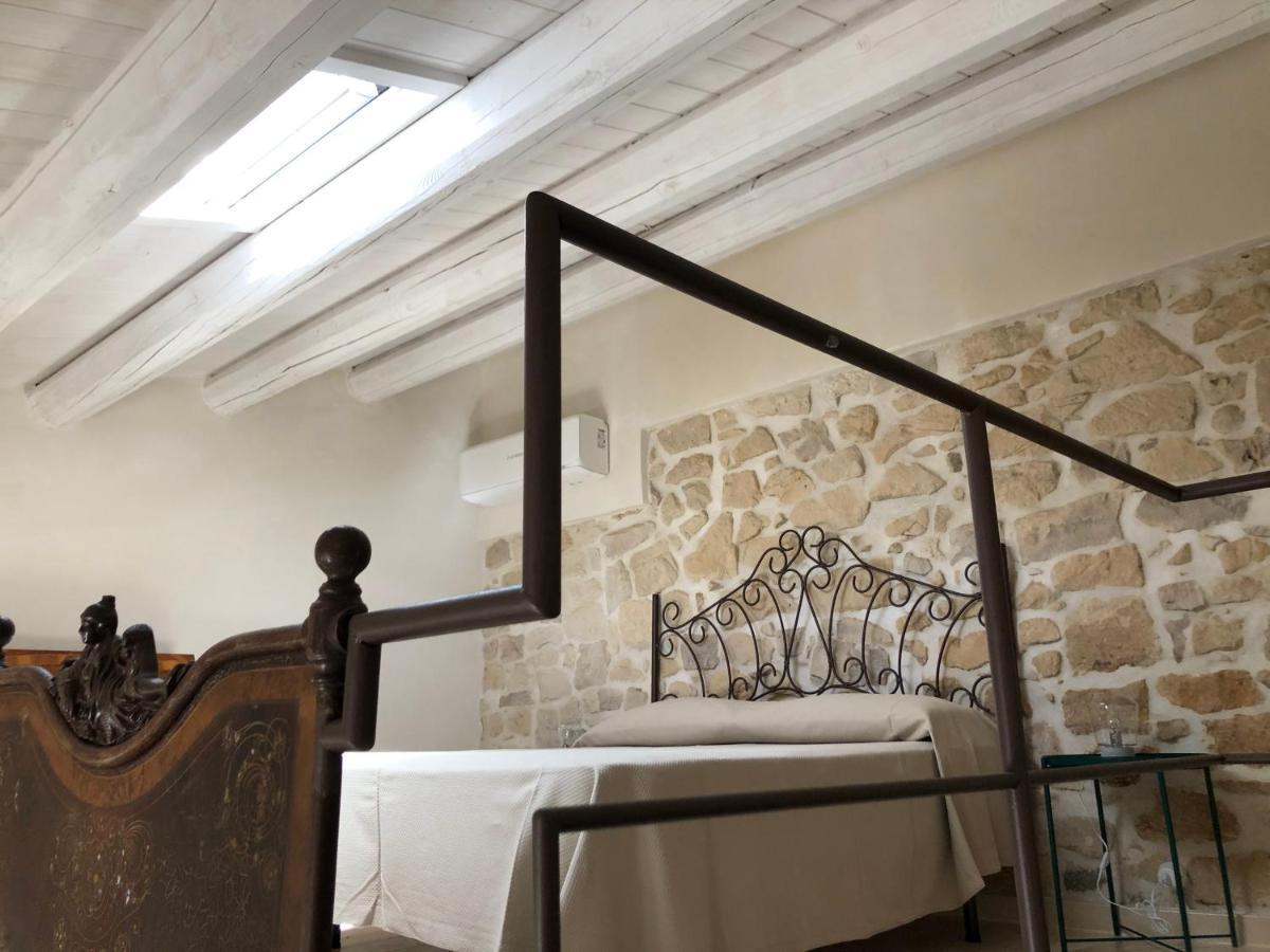 Chicchi Di Melograno Bed & Breakfast Modica Bagian luar foto
