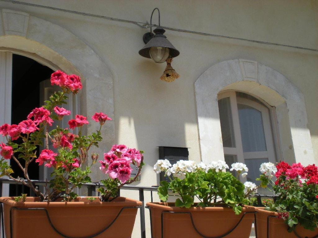 Chicchi Di Melograno Bed & Breakfast Modica Bagian luar foto